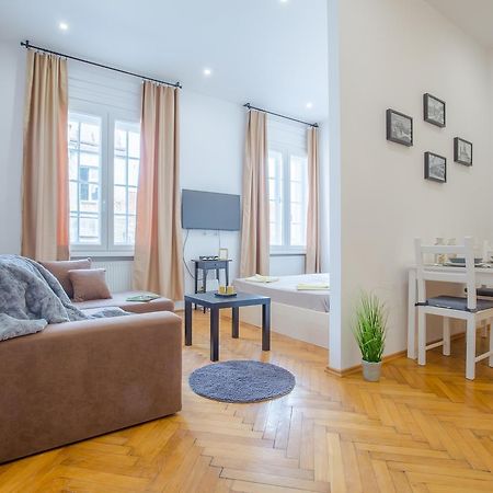 Real Apartments Zoltan Ii. Budapest Eksteriør billede