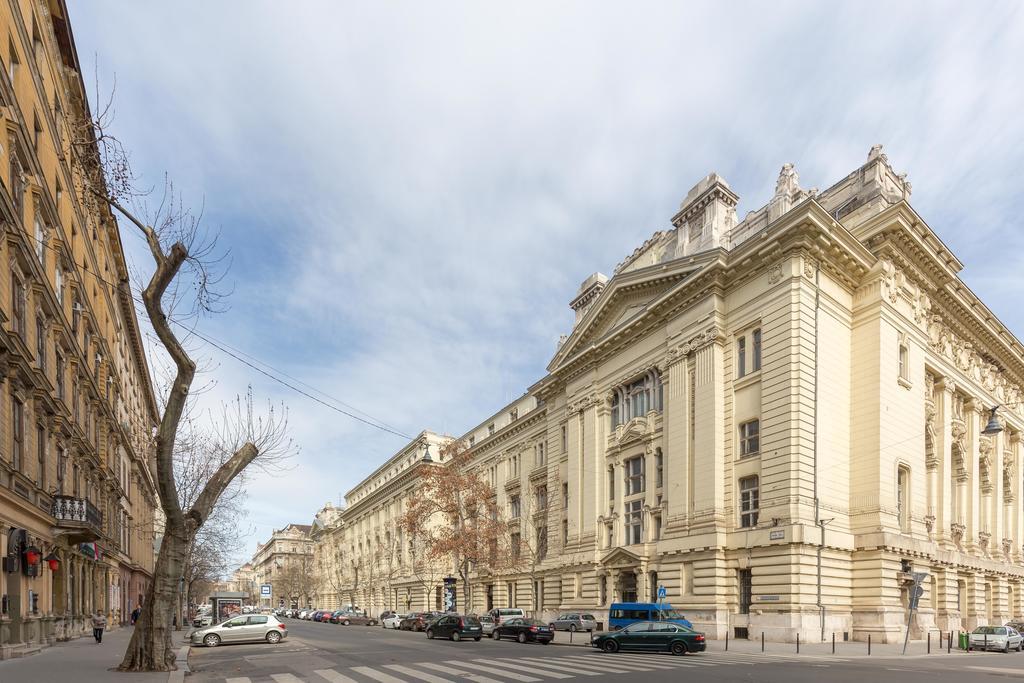 Real Apartments Zoltan Ii. Budapest Eksteriør billede